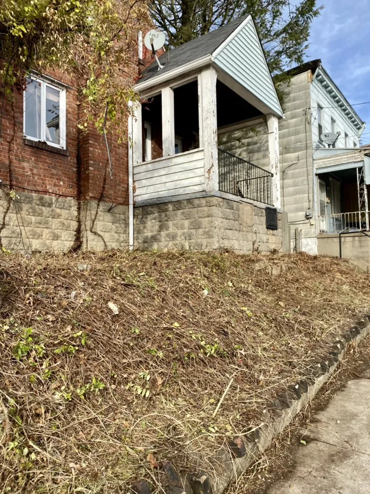 Affordable garden landscaping for homes in Pittsburgh, PA by Pride Landscaping