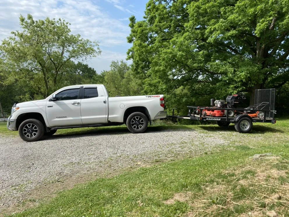 Local yard cleanup service for year-round maintenance across Pittsburgh, PA - Pride Landscaping