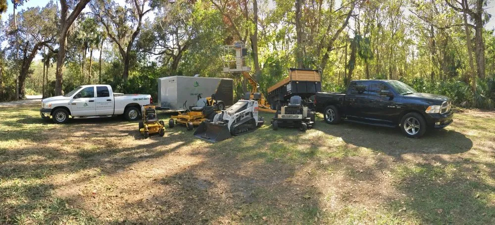 Professional lawn mowing service experts serving Edgewater, FL - Pride Lawn Service