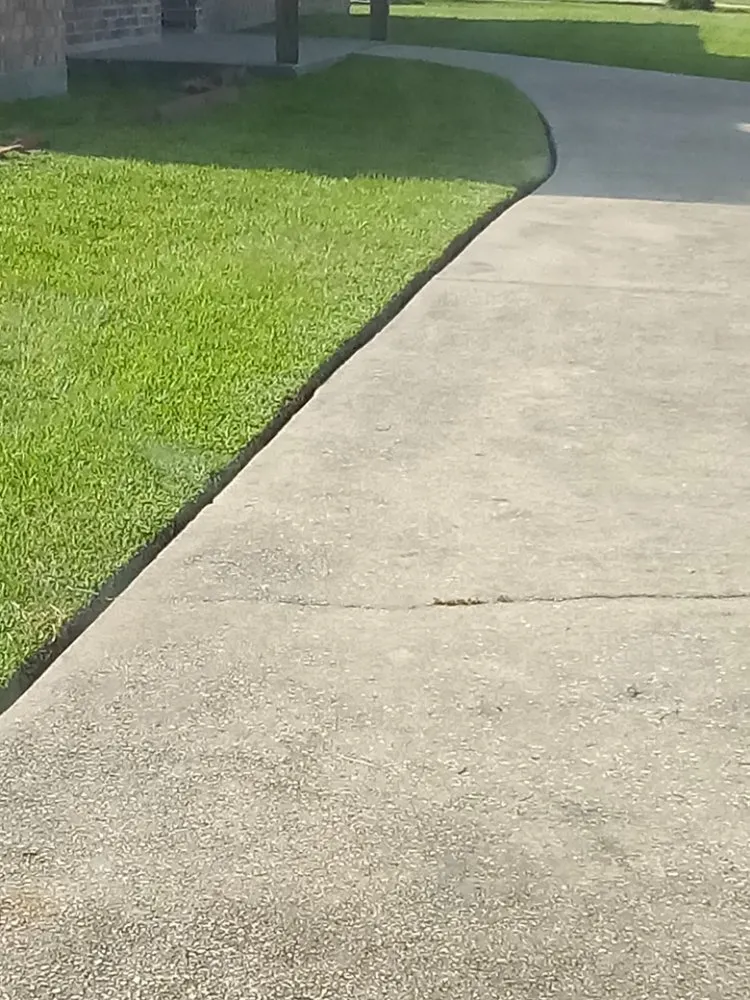 Expert garden landscaping in Lake Charles, LA - Pride Lawn Services