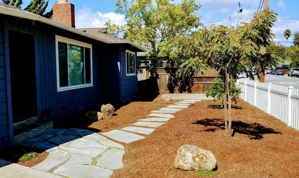 Trusted lawn care service experts serving Santa Cruz, CA - PRIDE of OWNERSHIP Garden Grooming