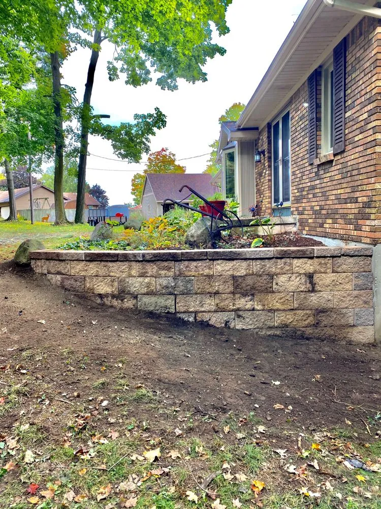 Affordable garden landscaping in Grand Rapids, MI - Pride Property Services