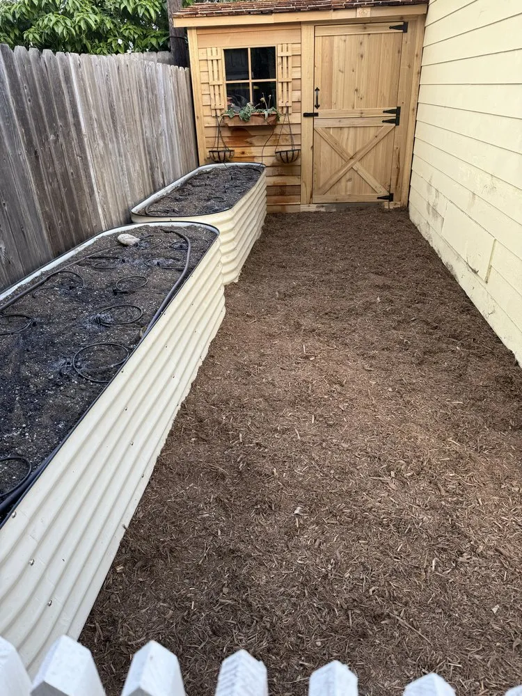 Professional garden landscaping for year-round maintenance across Encinitas, CA - Primary Landscapers