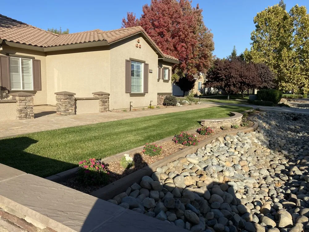 Custom lawn mowing service in Rocklin, CA - Primavera Landscape