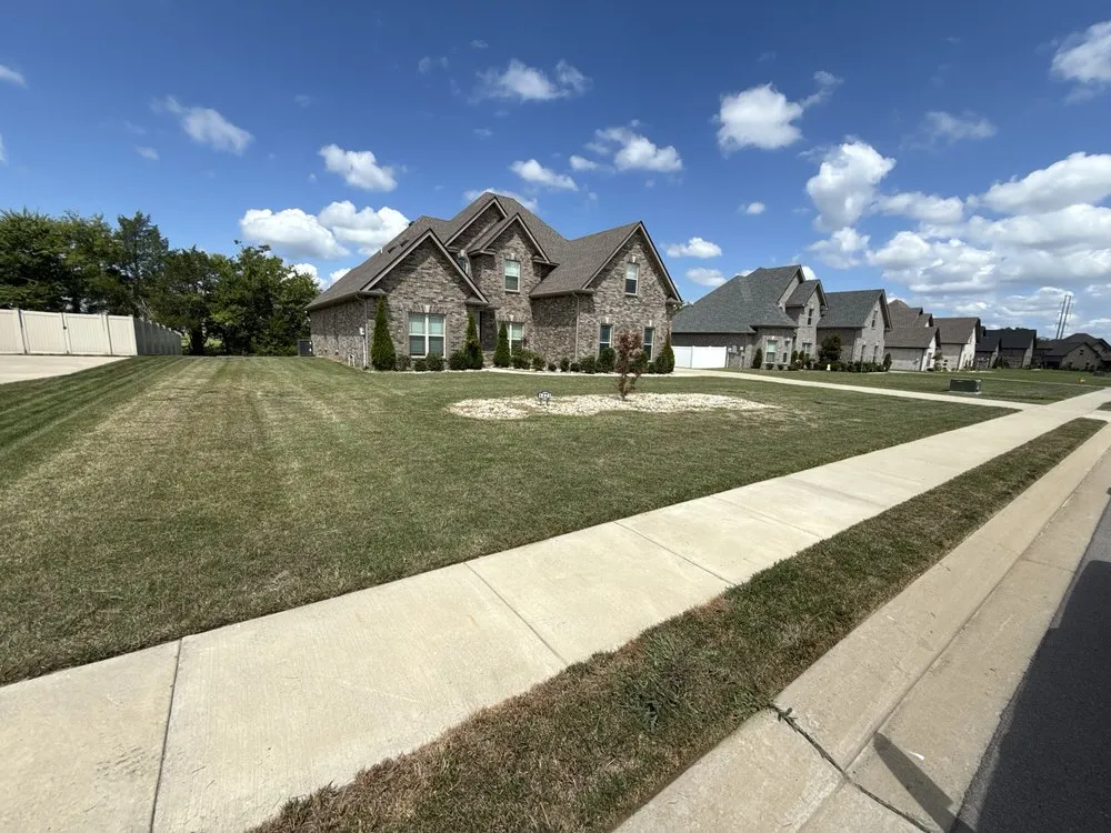 Professional residential landscaping experts serving Murfreesboro, TN - Prime Cut Landscape Lawn Care