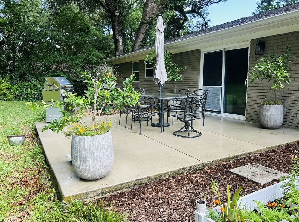 Local garden landscaping for beautiful yards in Crawfordville, FL by Prime Cut Landscapes