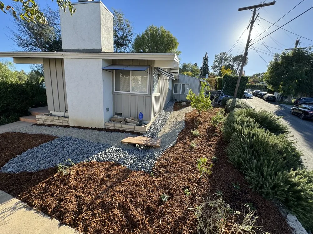 Top-rated residential landscaping in Los Angeles, CA by Prime Green Remodeling