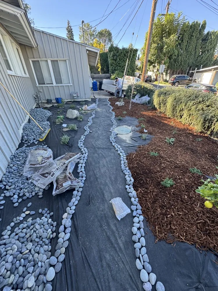 Top-rated landscaping services experts serving Los Angeles, CA - Prime Green Remodeling