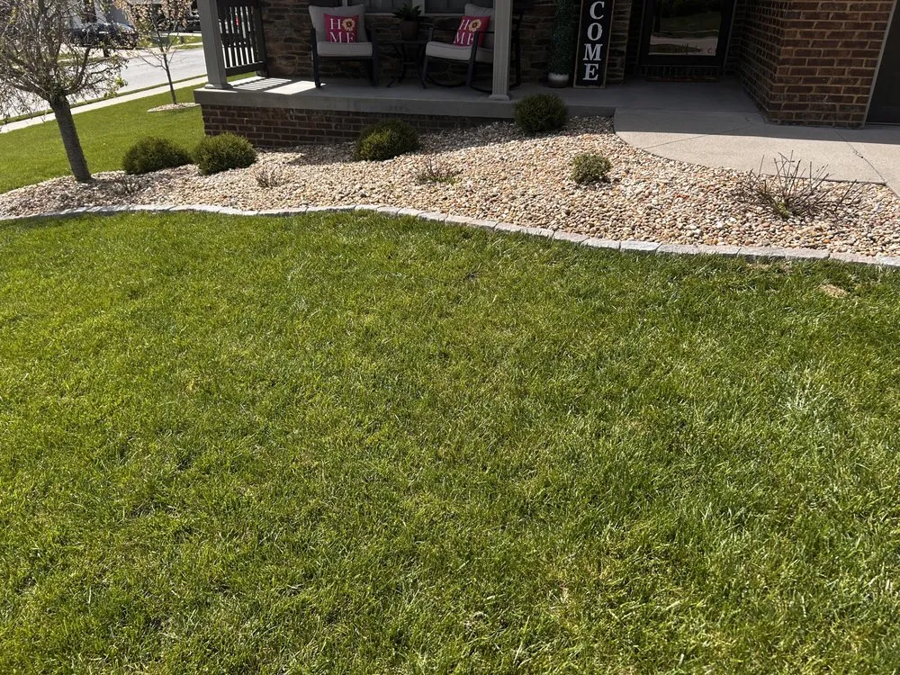 Custom outdoor landscaping in Irvine, KY by Prime Lawn Care & Landscape