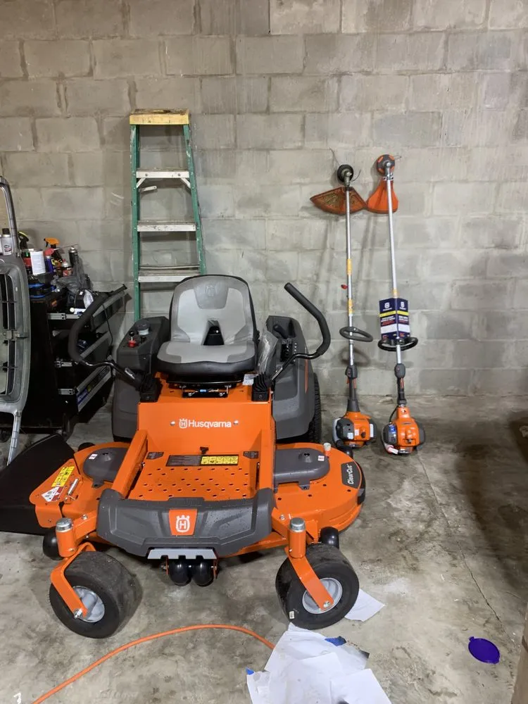 Custom lawn mowing service in Ormond Beach, FL by Prime Lawn Services