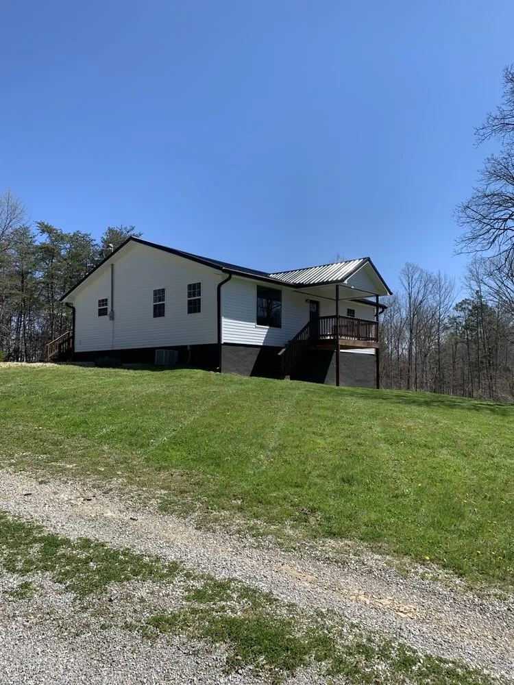 Expert garden landscaping in Knoxville, TN by Prime Outdoor Services and Hauling