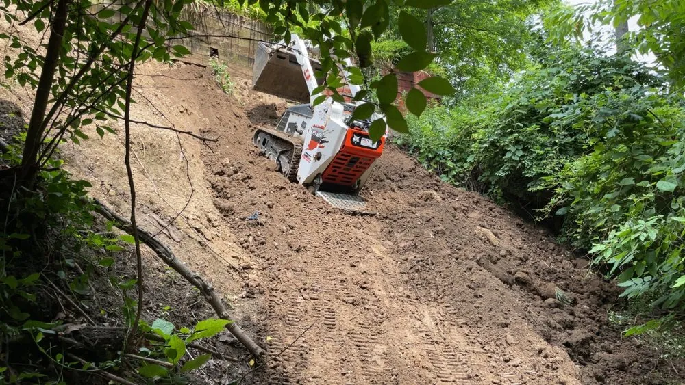 Custom lawn mowing service in Camby, IN - Prime Scapes