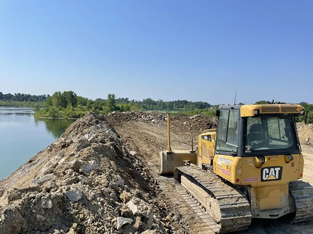 Affordable garden landscaping in Camby, IN by Prime Scapes