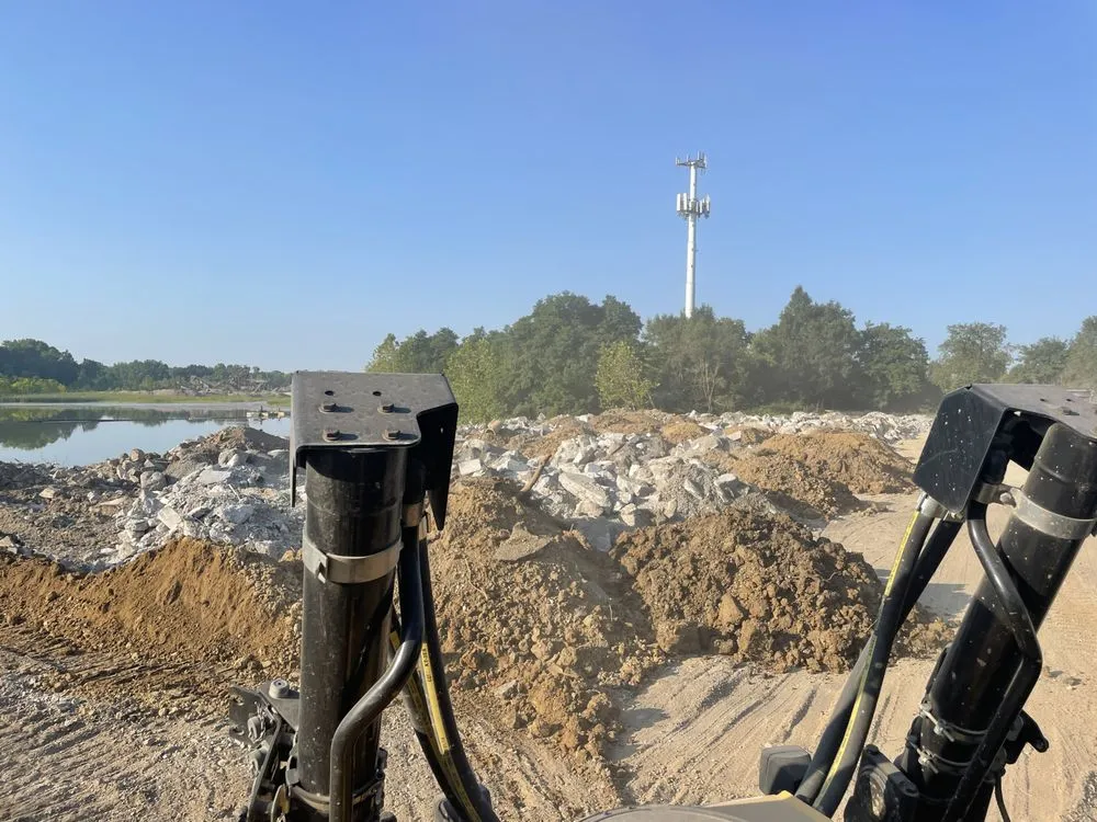 Expert yard maintenance in Zionsville, IN by Prime Scapes