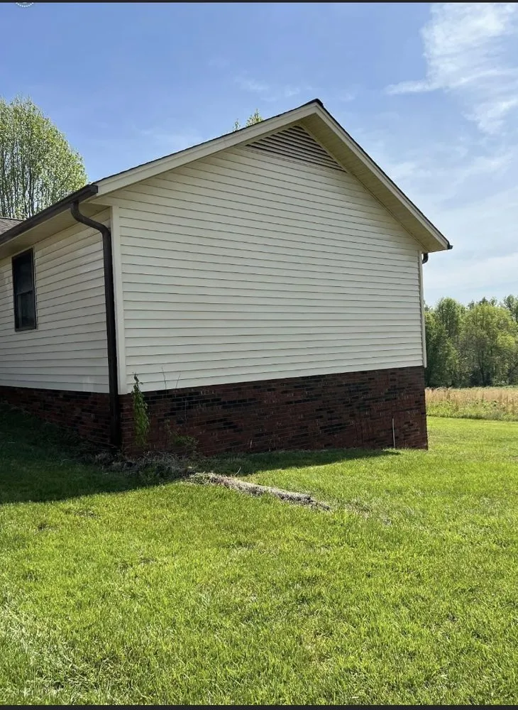 Local lawn care service in Lenoir, NC - Prime Time Property Services