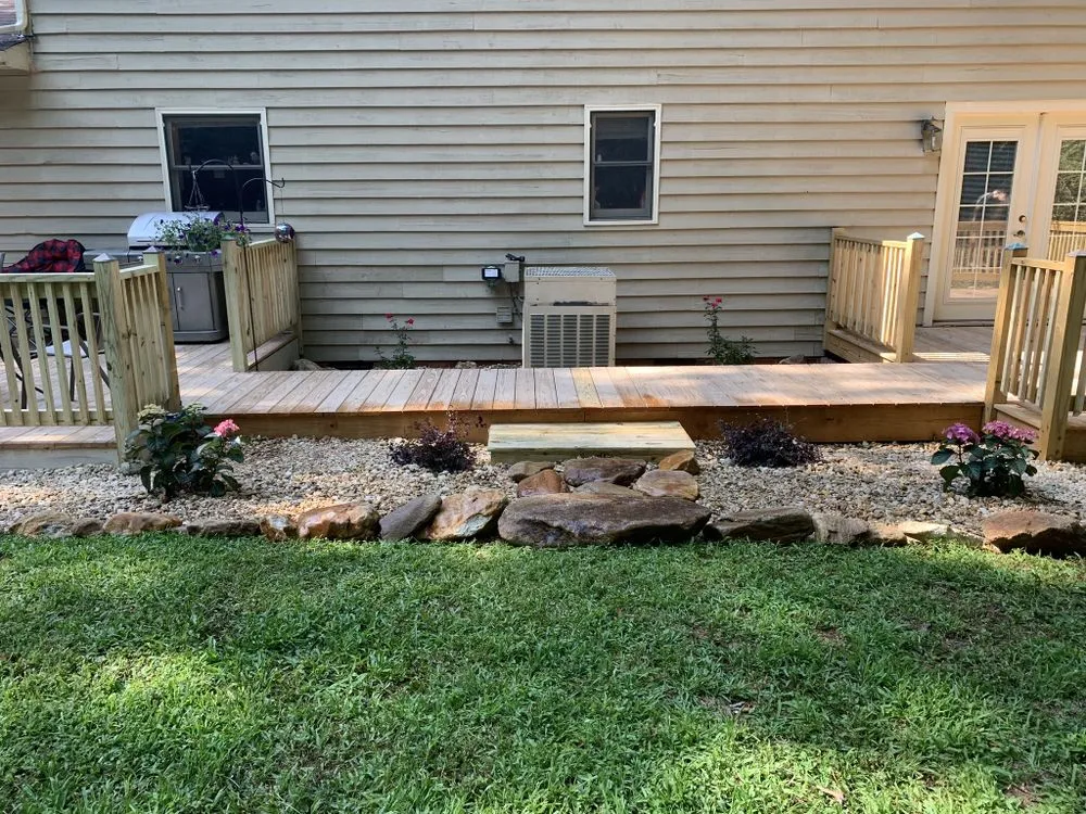 Local lawn care service experts serving Lenoir, NC - Prime Time Property Services