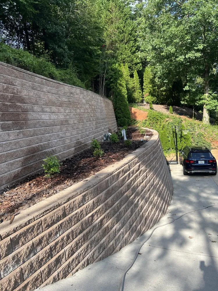 Expert landscaping services in Hickory, NC - Primetime Landscaping