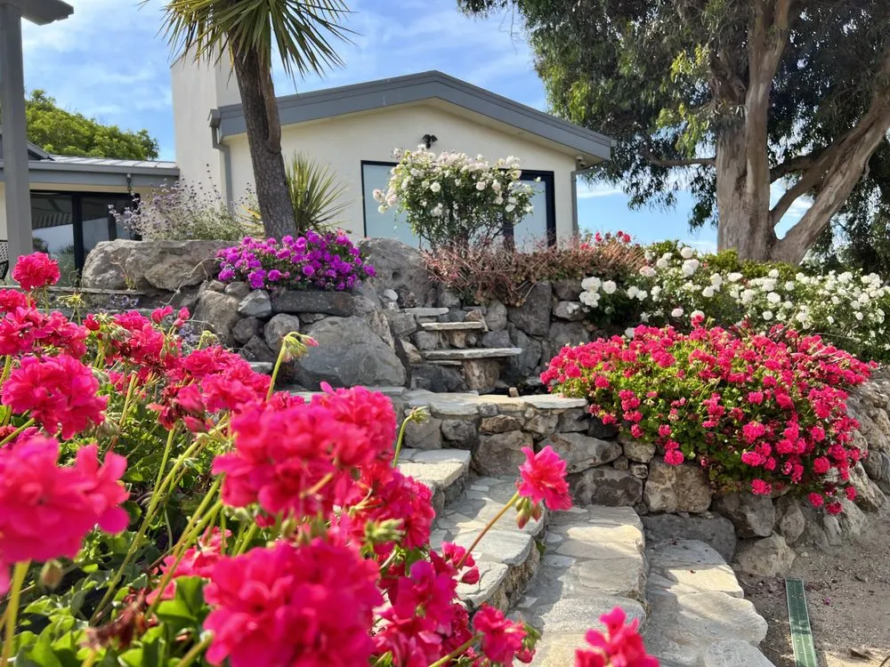 Trusted outdoor landscaping experts serving Oxnard, CA - PrimeView Landscape