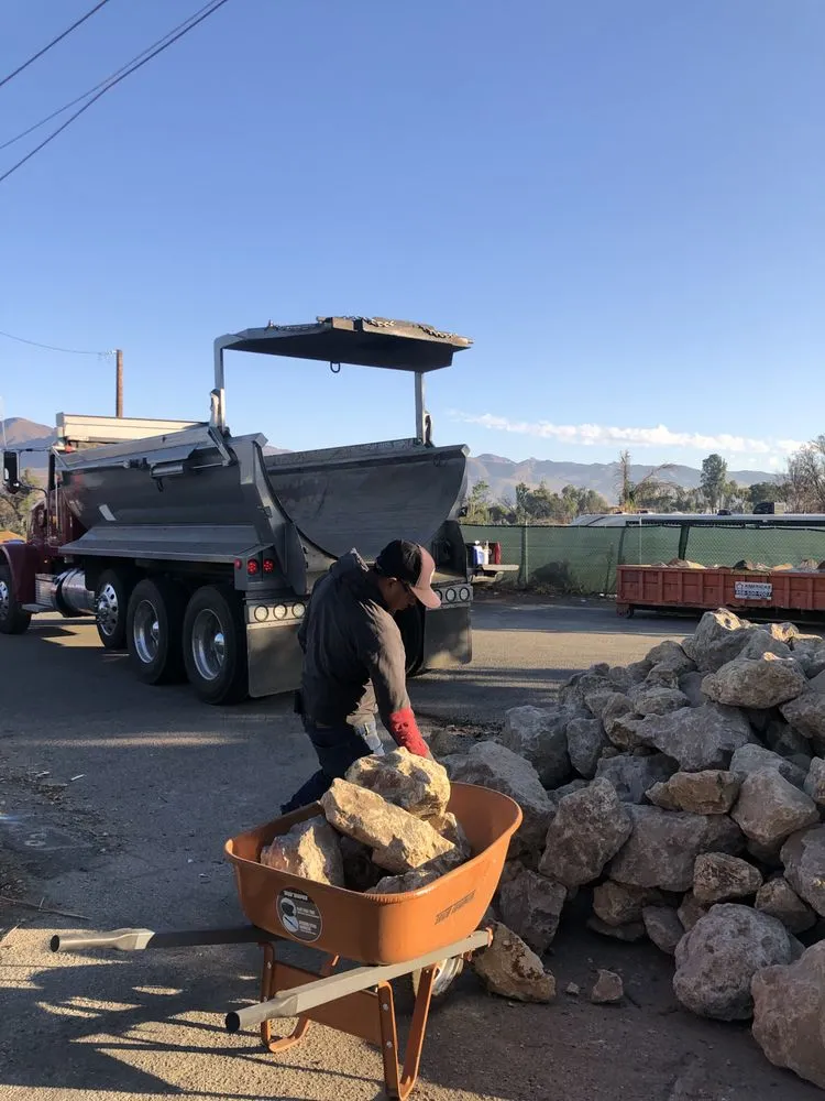 Professional yard cleanup service in Oxnard, CA - PrimeView Landscape