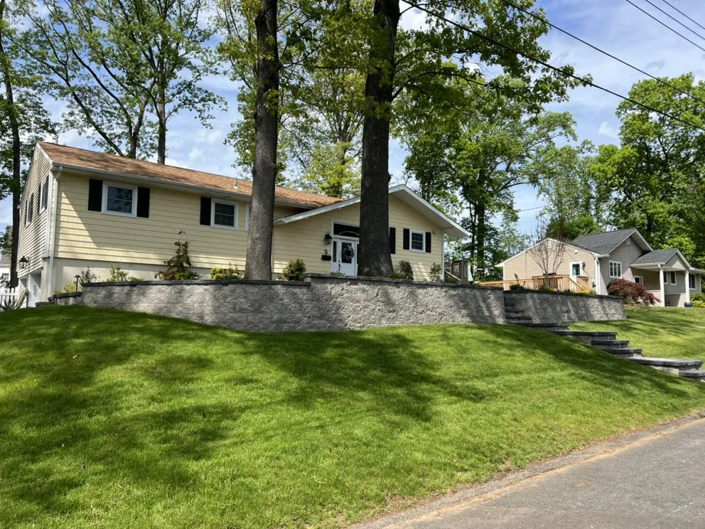 Professional yard maintenance experts serving West Nyack, NY - Primo Landscape Design