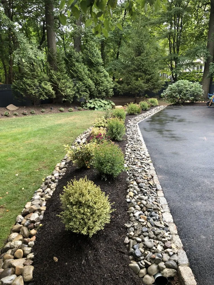 Top-rated lawn mowing service experts serving West Nyack, NY - Primo Landscape Design