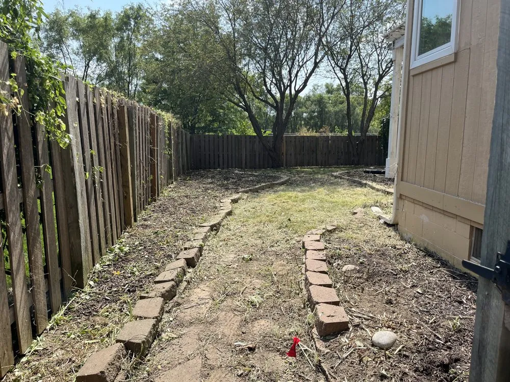 Local garden landscaping for beautiful yards in Omaha, NE by Primo Lawns