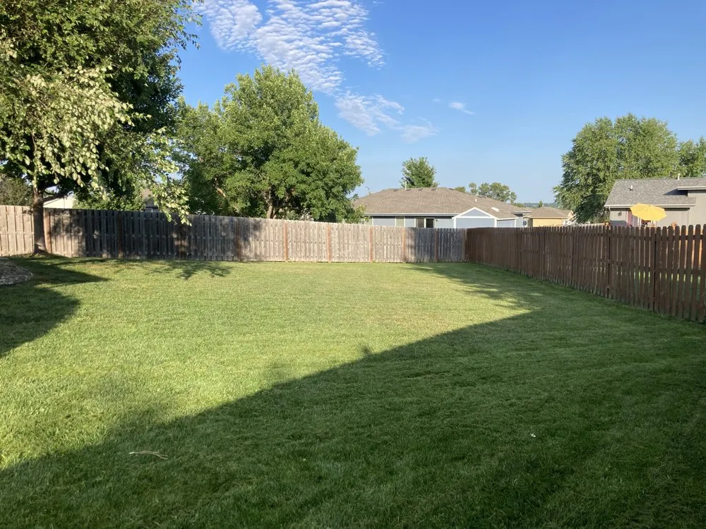 Professional lawn care service in Omaha, NE - Primo Lawns