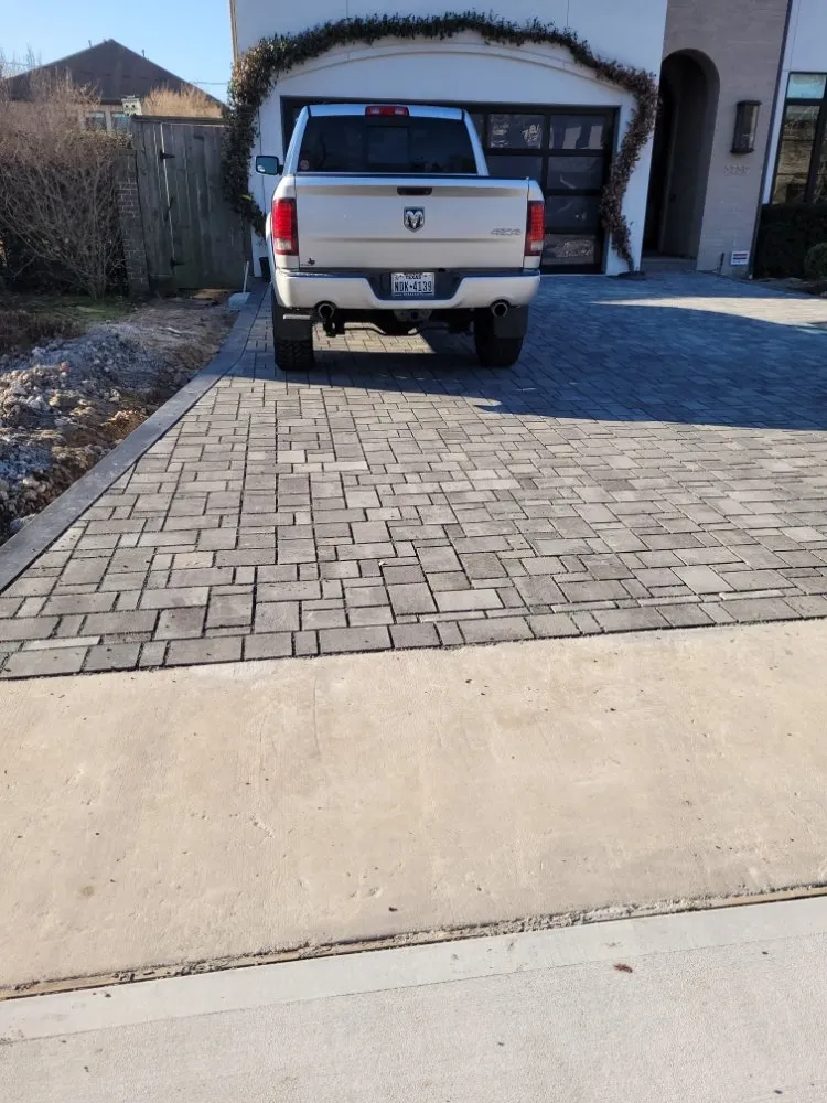 Custom residential landscaping in Pearland, TX - Primrose Landscape and Irrigation