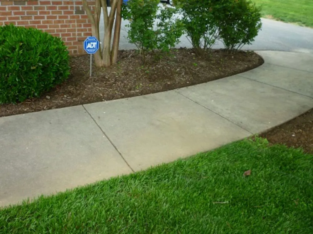 Professional outdoor landscaping in Woodbine, MD - Primrose Lawn & Landscape