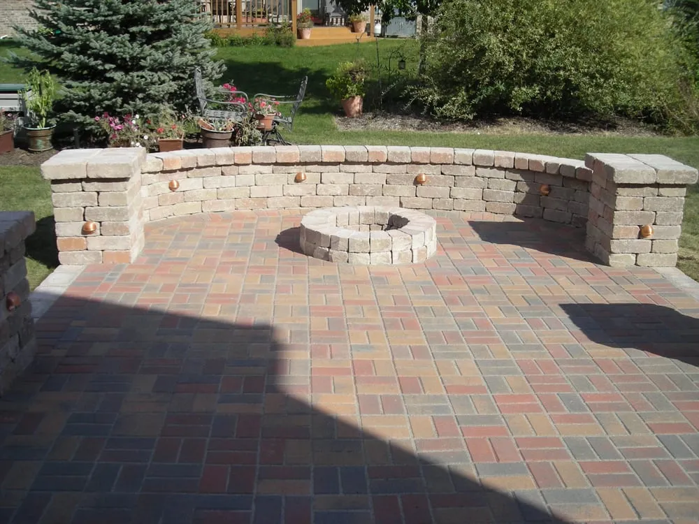 Professional outdoor landscaping in Bolingbrook, IL - Prince Patios & Landscape Design