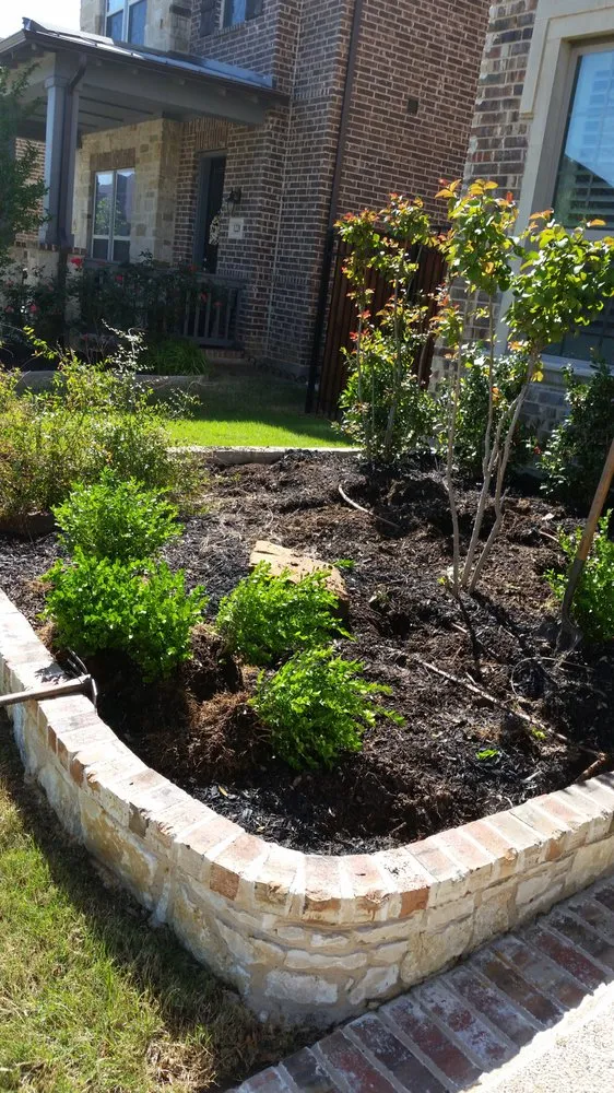 Custom landscape design in Desoto, TX - Princess Cuts Lawncare and Landscaping