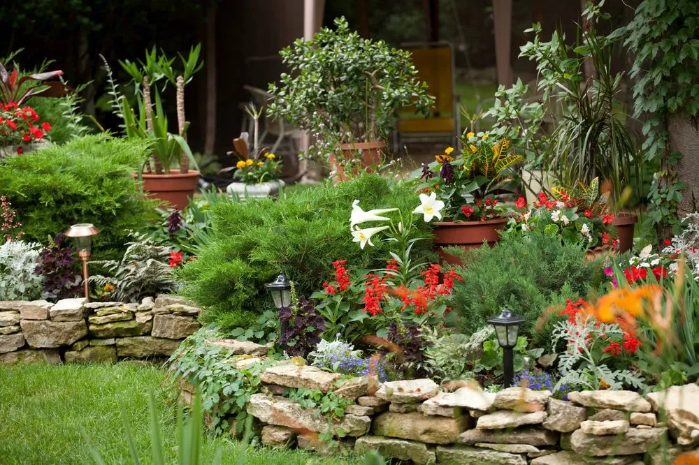 Local lawn mowing service for homes across Princeton, NJ - Princeton Lawn & Landscapes