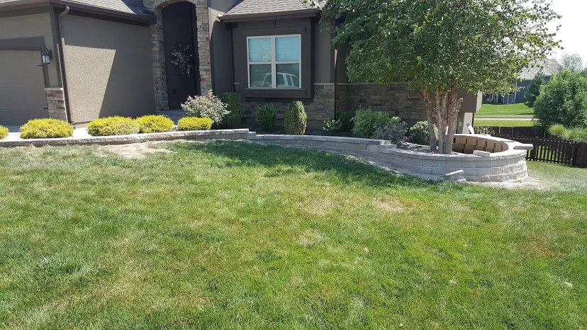 Professional garden landscaping in Kansas City, KS - Principal Landscape Group