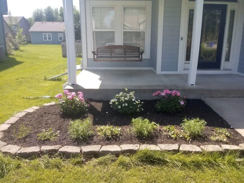 Top-rated lawn mowing service for year-round maintenance in Kansas City, KS by Principal Landscape Group