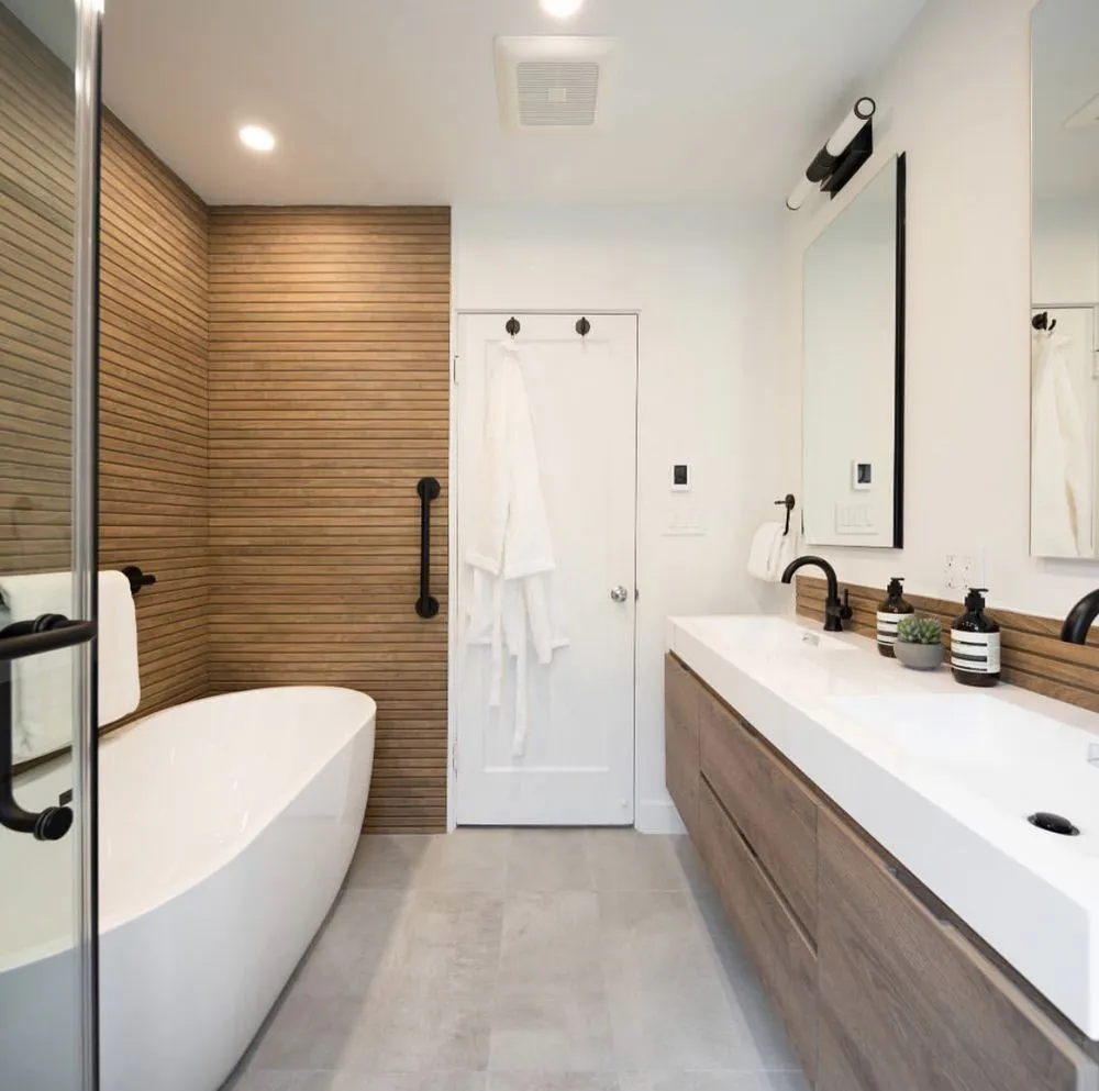 Custom lawn mowing service in Calabasas, CA - Pristine Construction Group