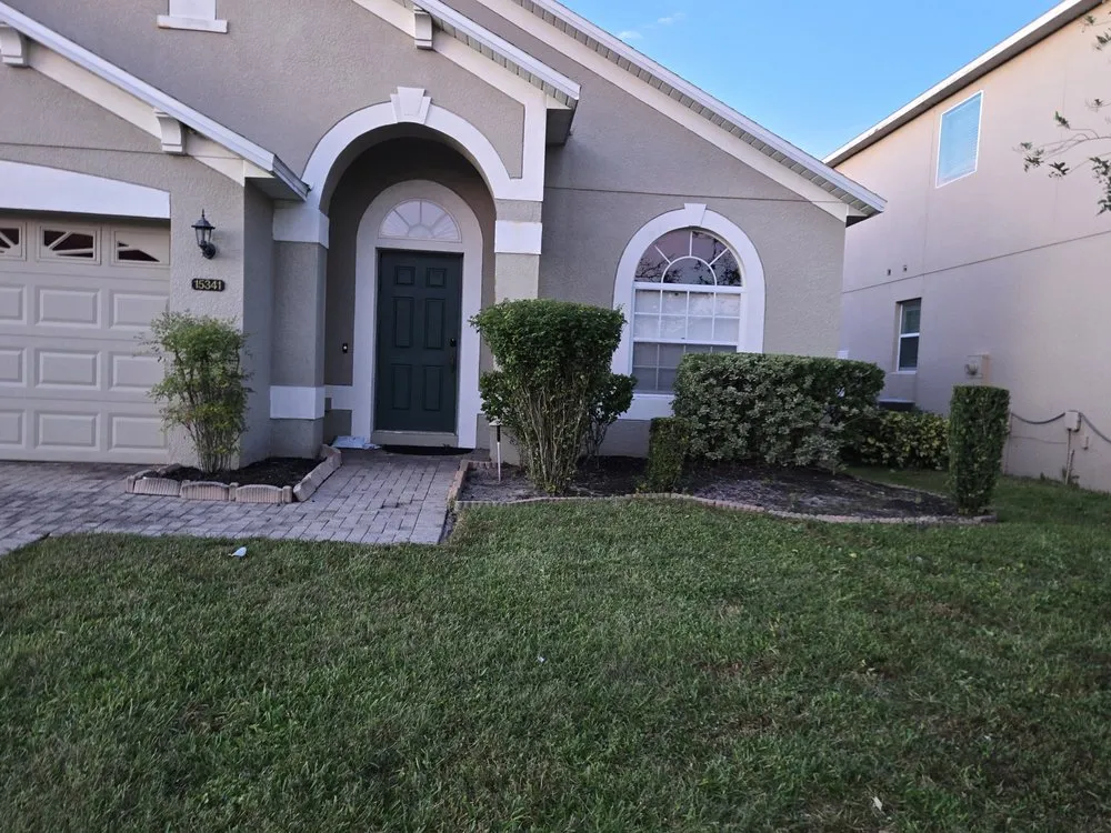 Affordable yard cleanup service for beautiful yards across Winter Springs, FL - Pristine Cuts & Care