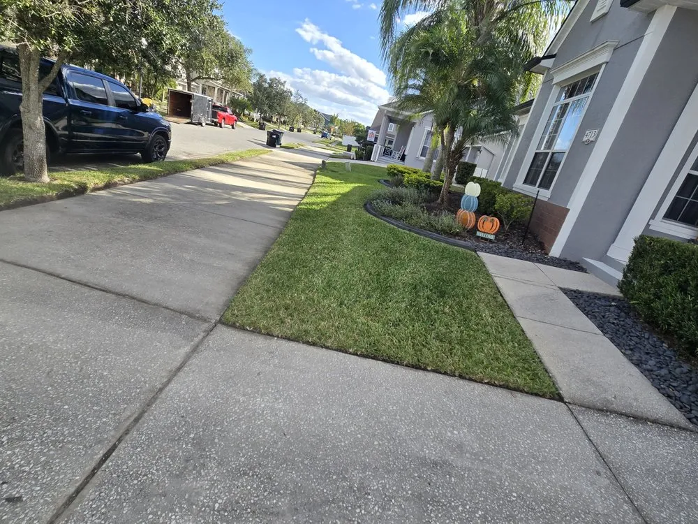 Custom landscaping services in Winter Springs, FL by Pristine Cuts & Care