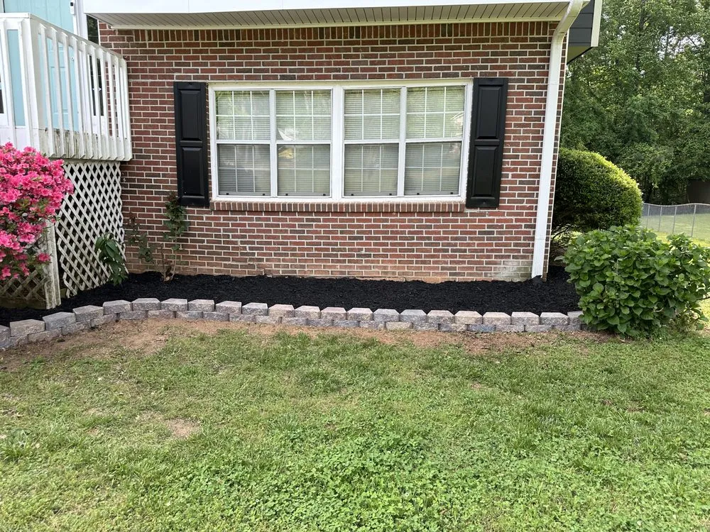 Custom lawn mowing service for beautiful yards across Carrollton, GA - Pristine Gardens