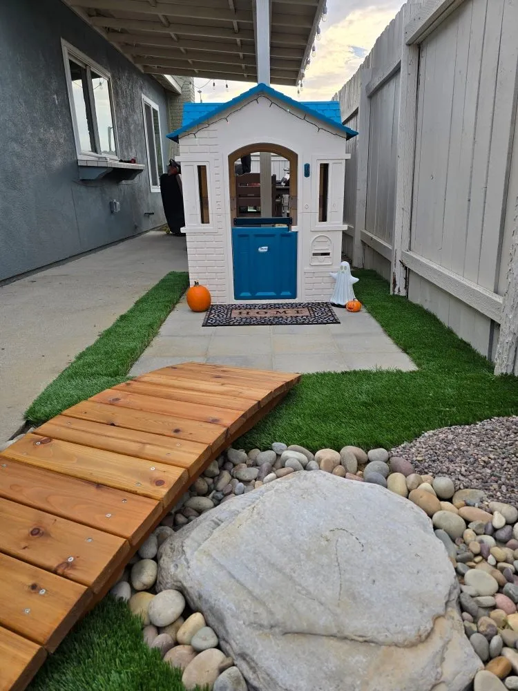 Affordable garden landscaping for outdoor upgrades in Calabasas, CA by Pristine Gardenscape