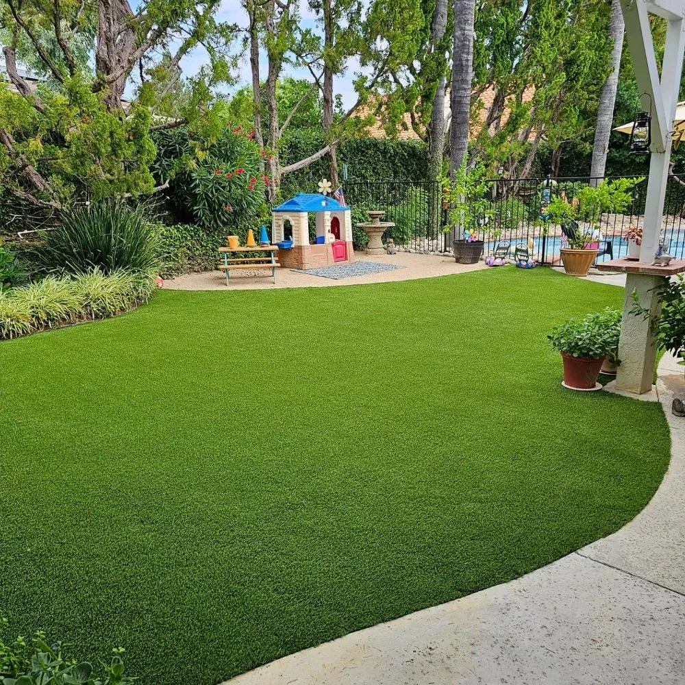 Custom garden landscaping for beautiful yards in Calabasas, CA by Pristine Gardenscape