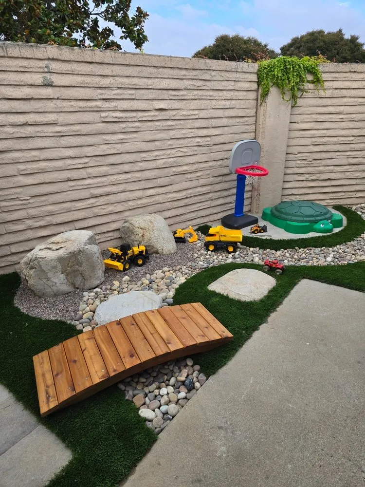 Professional yard cleanup service in Santa Ana, CA by Pristine Gardenscape