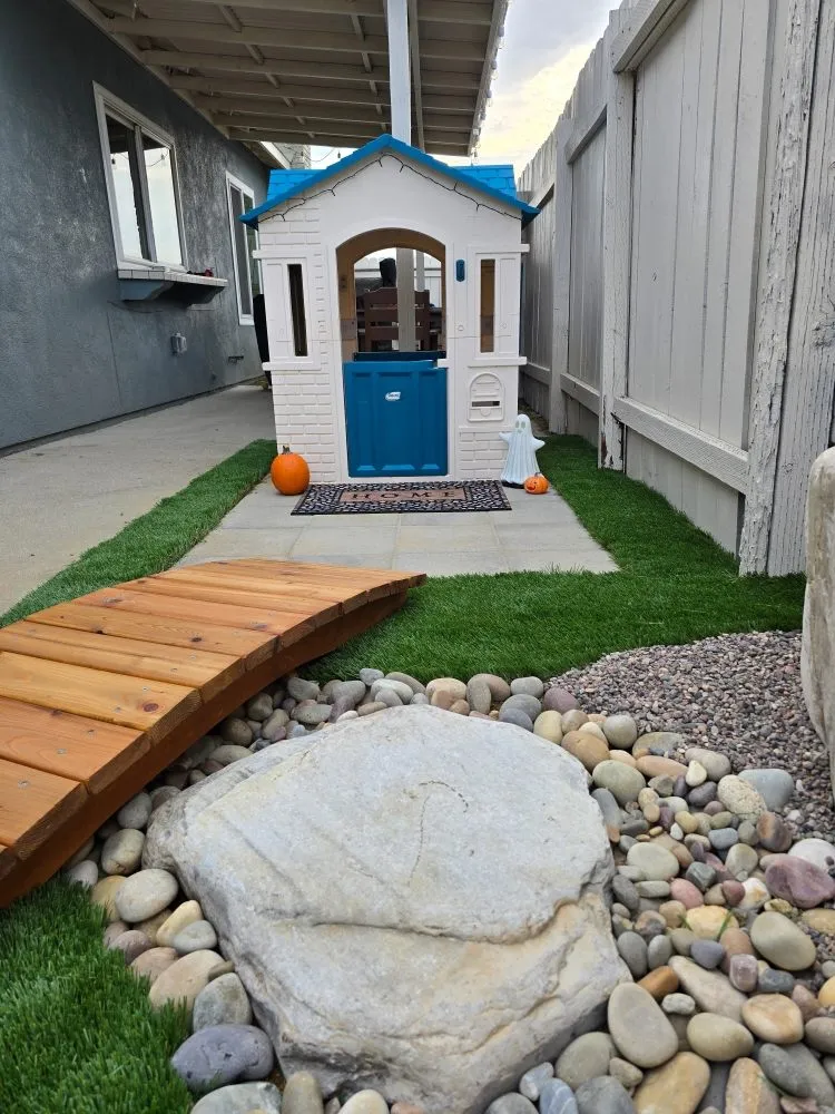 Expert landscaping services for residential properties across Santa Ana, CA - Pristine Gardenscape