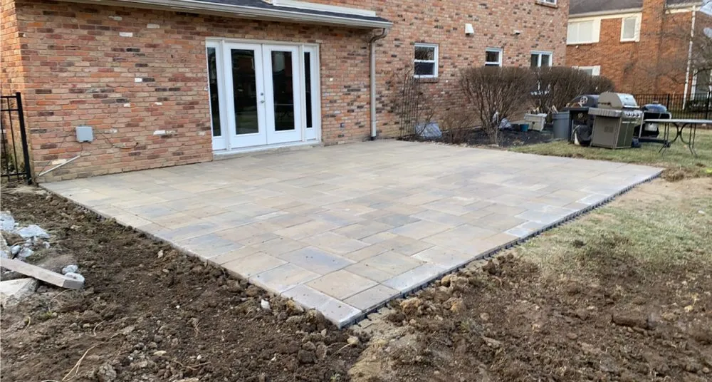 Expert outdoor landscaping experts serving Cincinnati, OH - Pristine Green Complete