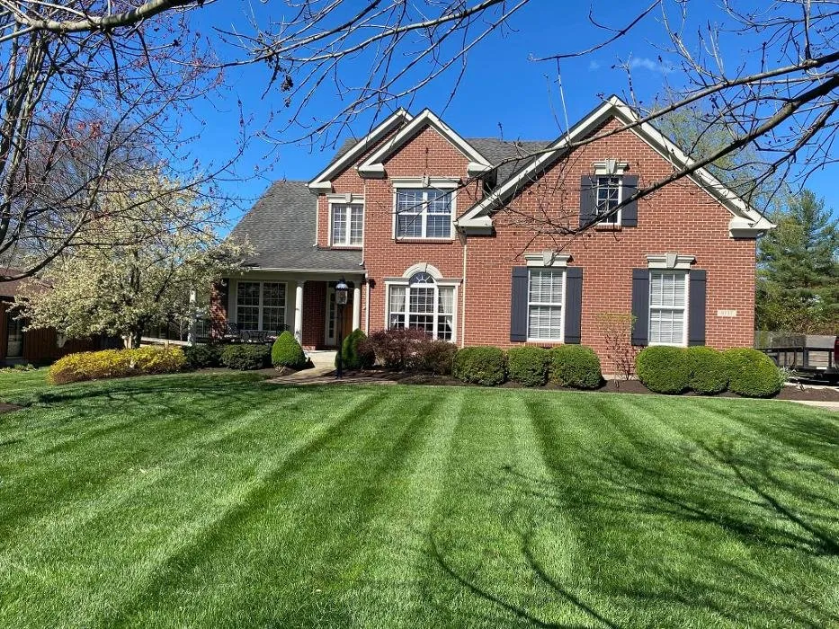 Professional lawn care service in Cincinnati, OH - Pristine Green Complete