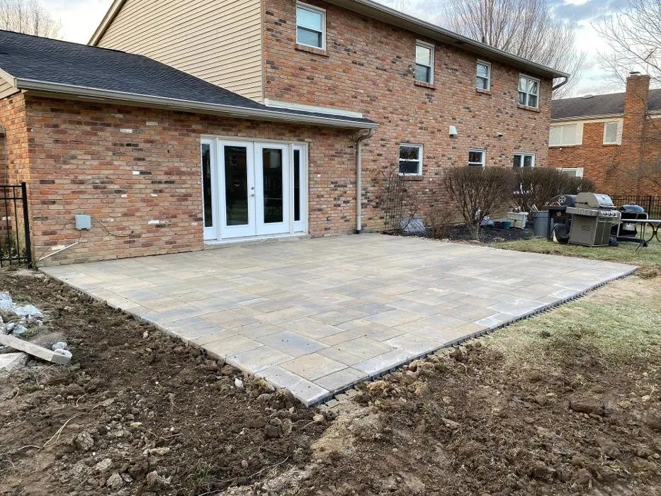 Expert outdoor landscaping for year-round maintenance across Cincinnati, OH - Pristine Green Complete