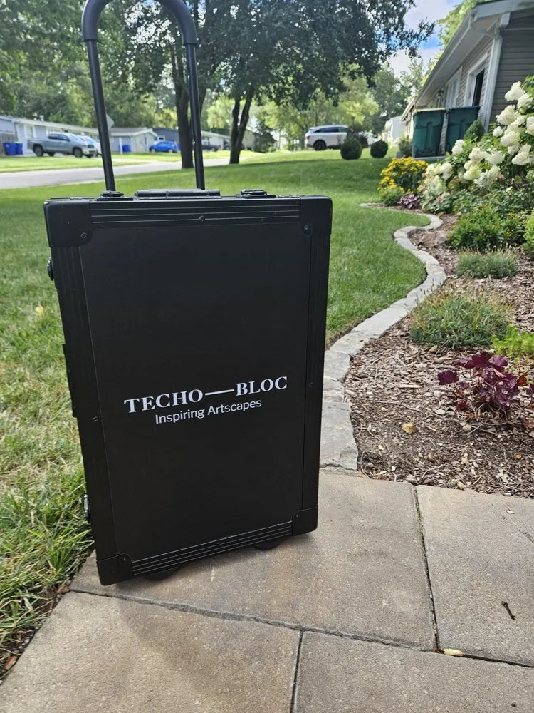 Professional outdoor landscaping in Lenexa, KS - Pristine Landscapes