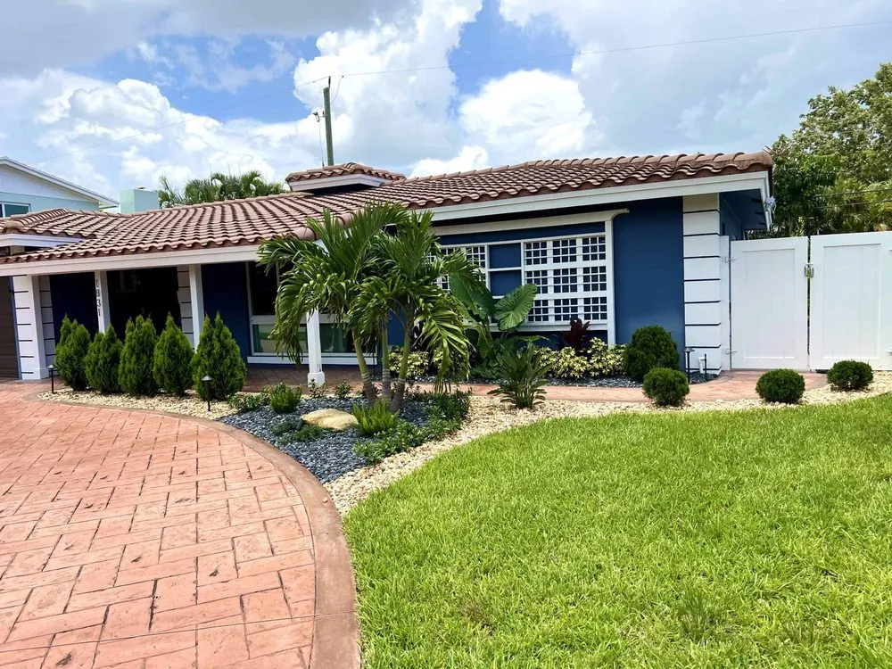 Custom landscape installation for beautiful yards in Parkland, FL by Pristine Landscapes