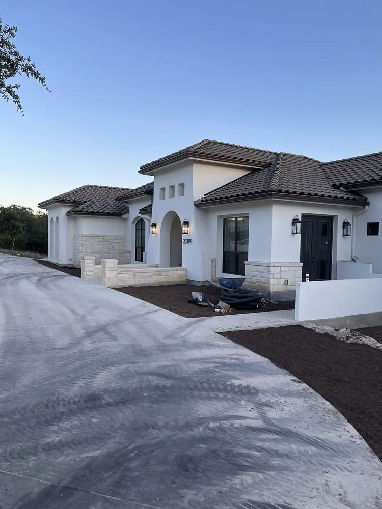 Top-rated outdoor landscaping for year-round maintenance in San Antonio, TX by Pristine Landscaping