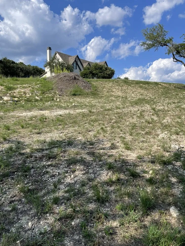 Expert garden landscaping in San Antonio, TX by Pristine Landscaping