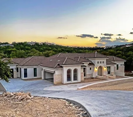 Pristine Landscaping Logo